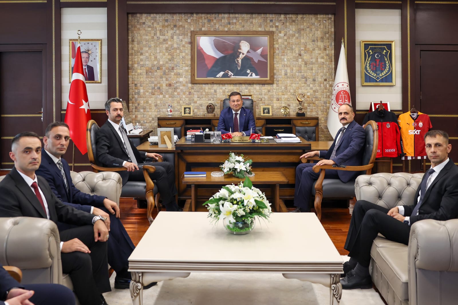 “Kahraman Eski Uzman Çavuşlar İçin Tarihi Adım: Devletin Kalbinde Yoğun Mesai!”