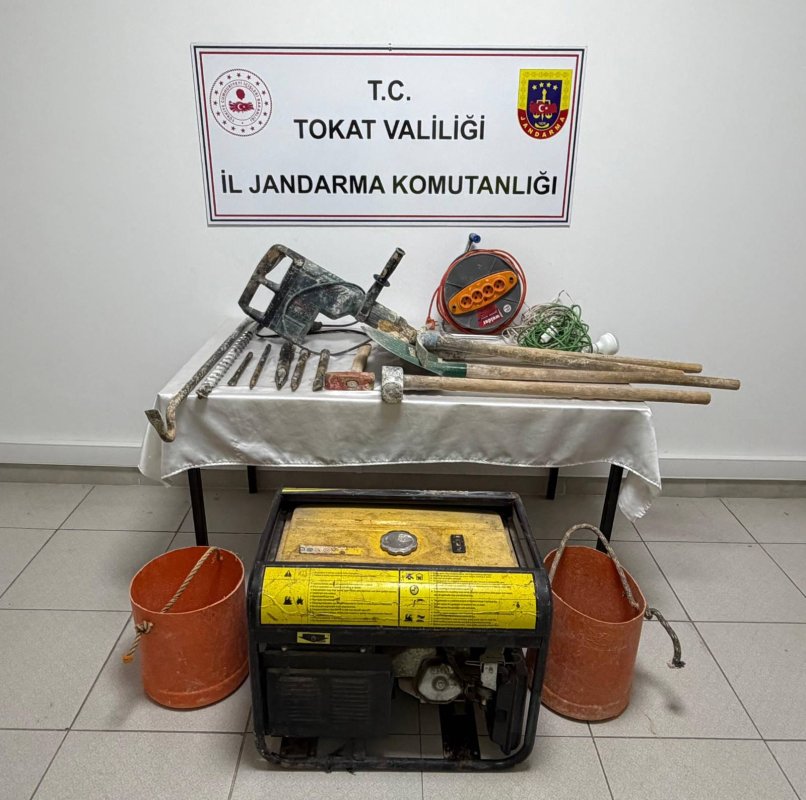 Tokat’ta Kaçak Kazıya Jandarma Baskını: 6 Şüpheli Hakkında Adli İşlem